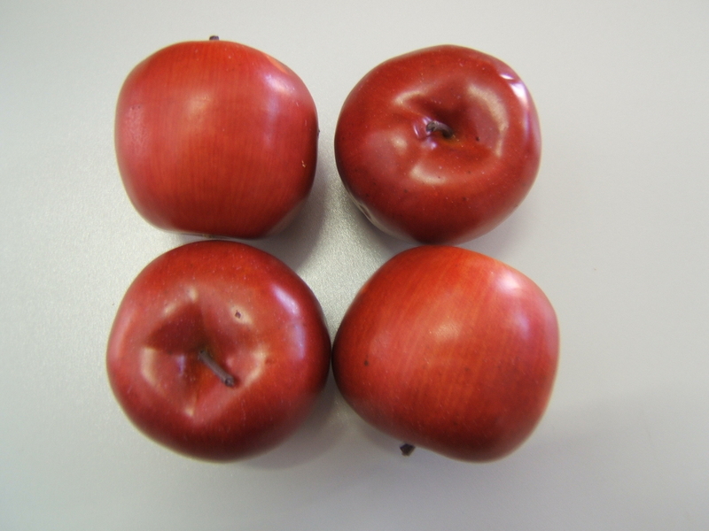 Apfel Farbe rot (1 Einheit = 4 Stück)