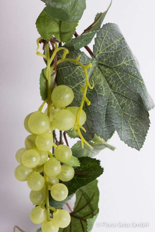 Weinlaubgirlande mit hellgrünen Weintrauben