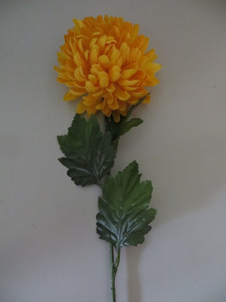 Chrysantheme mit 3 Blättern Farbe:gelb