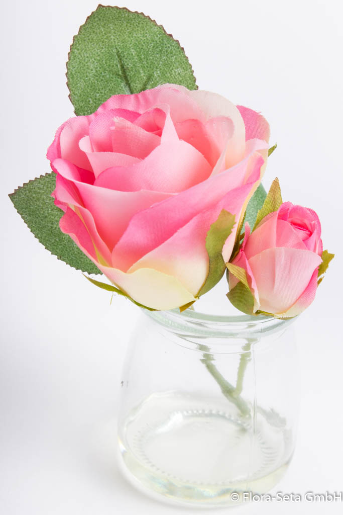 Rose mit Knospe im Glas Farbe: pink