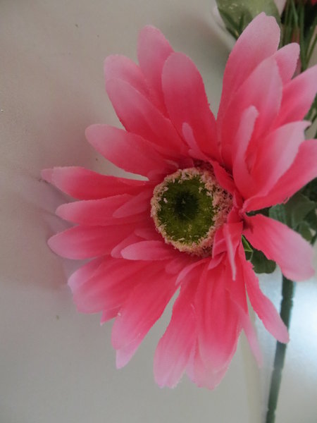Gerberabouquet mit 4 kleinen u. 3 größeren Blüten Farbe:pink
