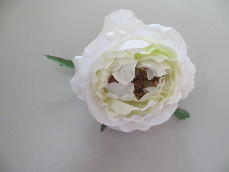 Rosengirlande mit 16 Rosen Farbe:creme-weiß-hellgrün