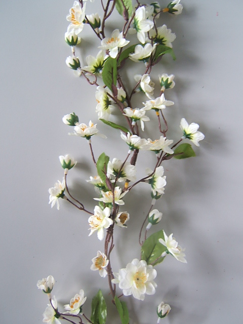 Blütengirlande mit ca. 200 Blüten Farbe:creme-weiß