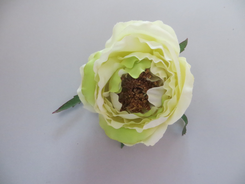 Rosengirlande mit 16 Rosen Farbe:creme-weiß-hellgrün