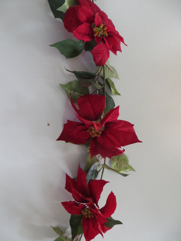 Poinsettiengirlande mit 7 Blüten Farbe:rot-dunkelrot