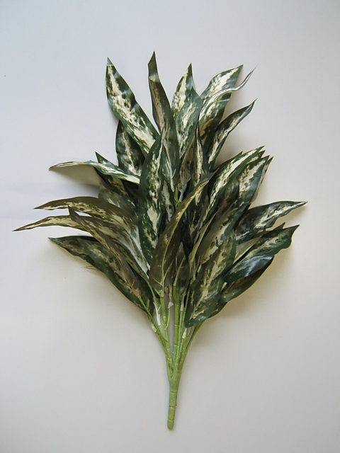 Blätterpflanze mit 7 Stielen und 45 Blättern Farbe:grün-creme