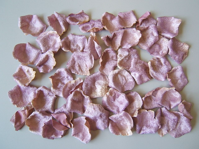 Rosenblütenblätter in Klarsichtpackung Farbe:altrosa-helllila,samtig